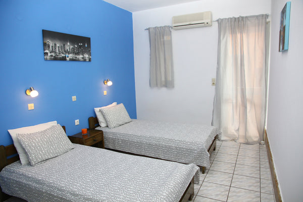 Located on the luscious and cultural Greek island of Crete is the perfect accomm Malia, Crete, Greece Happy Days - Cozy Apartment for 3 Entire rental unit vacation rental 16536778
