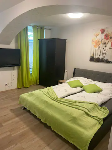 This brilliant souterrain apartment is for 3 people and is extremely close to th  Brilliant Souterrain Apt. - Prater Amuesement Park Entire rental unit vacation rental 696892031981517993
