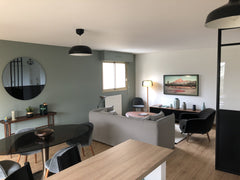 très bel appartement de 63 m2 refait à neuf, à proximité de la Villa Primrose et  Très bel appartement entièrement refait à neuf Entire condo vacation rental 42861111