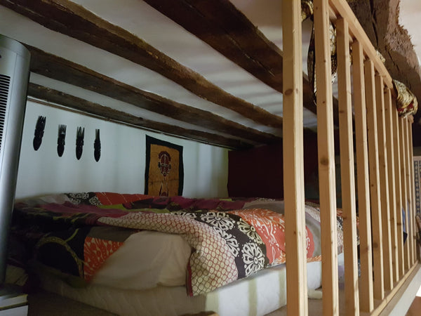 Hi we rent a flat in middle of saint michel district.  Its convenient for 2 pers Sceaux, France saint michel Entire rental unit vacation rental 19880142