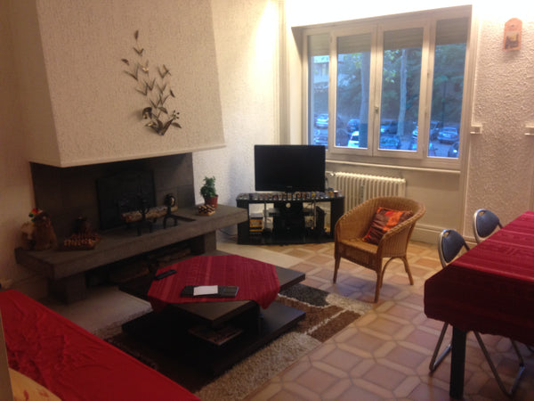 Mon appartement est situé à la Croix-Rousse, quartier-village plein de charme em Lyon, France Très belle chbre coeur Croix-Rousse Private room in rental unit vacation rental 8665408