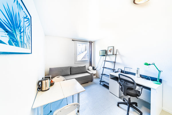 Charmant studio fonctionnel situé rue Chinard, dans le quartier vivant de Vaise, Lyon, France Le petit Chinard- studio cosy-Vaise Entire rental unit vacation rental 768031838066632491