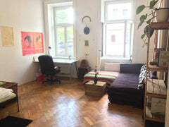 Big bright room, with 2 very well isolated windows<br />The room is in a shared  Vienna, Austria Big bright room for 1-2 in shared flat,near center Private room in rental unit vacation rental 36096393