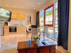 WSD Luxury Junior Suite is located in Athens, within a 5-minute walk from the li Athens, Greece WSD Baia Luxury Junior Suite with City View（B1） Entire rental unit vacation rental 50403724