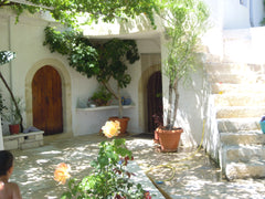 You will feel the hospitality of Crete during your vacation here. Avdanites is a Athens, Greece Villa Evlavia (Βίλα Ευλαβία) Entire rental unit vacation rental 16984746