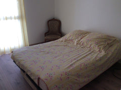 Chambre dans un appartement et résidence au centre ville calme sécurisée proche  Bordeaux, France Chambre deux personnes dans résidence centre ville Private room in condo vacation rental 20346511