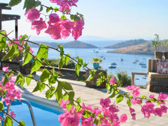 A mere breath away from Athens lies the seductive island of Kea where this comfo Vancouver, Canada Villa with breathtaking bay and sunset views Entire home vacation rental 1864000