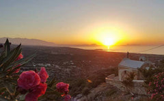 The first priority for us, is to make your stay pleasant and comfortable.<br />T  THAVMA apt  Stunning views ! Entire rental unit vacation rental 1767408