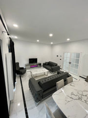 Vanuit deze centraal gelegen ruimte ligt alles voor de hele groep binnen handber  Prestigieus Appartement in Hartje Brussel Centrum. Entire condo vacation rental 710657170689498665