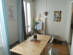 Situé à la frontière du Marais et d'Oberkampf dans un immeuble d'époque, cet app Lyon, France Studio cosy quartier Marais/ Oberkampf Entire rental unit vacation rental 21222750