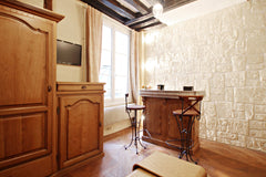 Rent for professionals or students only (bail mobilité) <br />Nice studio apartm Paris, France Nice studio Paris Marais / Bastille Entire rental unit vacation rental 4983082