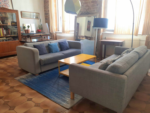 Apartment, bright and spacious, located in the city center, in the historic dist Lyon, France 120m2 typical district Croix-Rousse Entire rental unit vacation rental 9470107