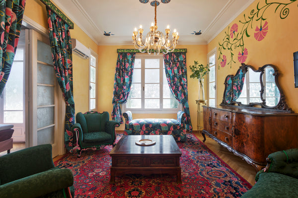 Eclectic home in Athens city centre. 4 bedrooms and 4 bathrooms.<br /><br /><b>T Athens, Attica, Greece Eclectic apartment with 4 bedrooms and 4 bathrooms Entire rental unit vacation rental 39016744