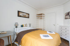 Hello everyone,<br />We put at your disposal this pretty and warm renovated apar Brétigny-sur-Orge, France APARTMENT NEAR CANAL SAINT MARTIN 75010 PARIS Entire rental unit vacation rental 29707113