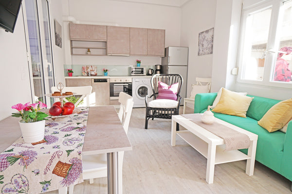 Mare Civitas (Unum), is a new totally renovated modern apartment that stands maj Rethimnon, Greece Mare civitas unum ,near Beach, Chania Old Town Entire rental unit vacation rental 18082573