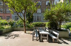 Lækkert værelse på cirka 25 m2 udlejes, mens min partner og jeg er i New Zealand Copenhagen, Denmark Stort og lyst privat værelse med en King Bed Private room in condo vacation rental 46987322