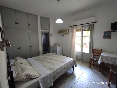 Balcony<br />Large veranda/terrace you can relax<br />Quiet and practical locati Mpatsi, Greece Studio (1)  with ensuite toilet (20 m2) Entire rental unit vacation rental 48994591