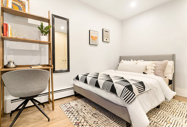 Private Room w/ Balcony Access. Welcome to House Lynk, a company that provides h  Home in Brooklyn · 4 bedrooms · 4 beds · 2 baths Private room in home vacation rental 932499230668969666