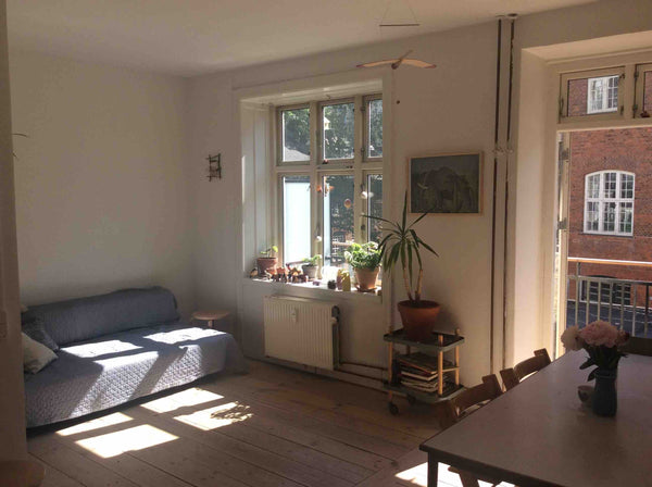 This 3 room apartment, in a vibrant part of the city close to parks and cafes/re  Unique family friendly apartment Entire rental unit vacation rental 13689809