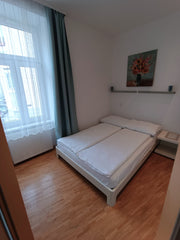 Die zentral gelegene Unterkunft bietet Platz für 4 Personen. In wenigen Gehminut  Cozy apartment in Vienna 1030 Entire condo vacation rental 659761499563464039