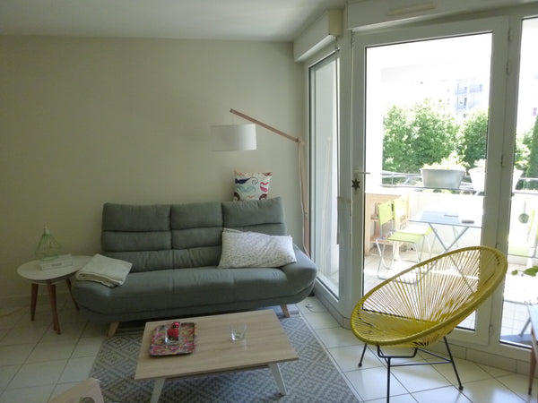 Mon logement est proche de le centre ville et les transports en commun. Vous app Lyon, France Appartement calme avec balcon proche Part-Dieu Entire rental unit vacation rental 13212348