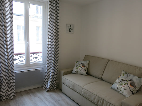 Les plus belles adresses de la mode et de la gastronomie française sont à vos pi Paris, France Rue du Bac, Saint Germain des Prés Entire rental unit vacation rental 5857827