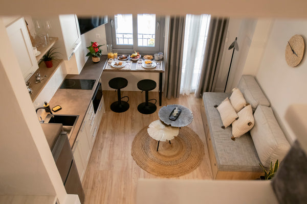 Wake up in this charming, contemporary bright apartment located right in the hea Greece 2L - Beautiful 2 level apartment in Ermoupoli Entire rental unit vacation rental 15883434