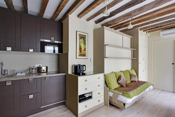 Stunning studio apartment, fully renovated, in the Louvre district, 5 minutes fr  STUNNING LOUVRE APARTMENT  FULL A/C Entire rental unit vacation rental 4174533