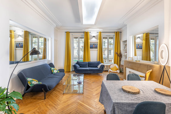 Appartement de 110m2 typiquement Lyonnais 100% rénové en juin 2022. <br />Cet ap Lyon, France Typique appartement lyonnais hyper centre Entire rental unit vacation rental 722173949443430669