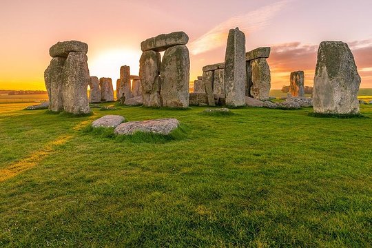 Private Transfer Southampton Cruise Port to London Via Stonehenge & Wilton House  Private Tours and Travel Guide Europe London CITY Southampton Destination Tour