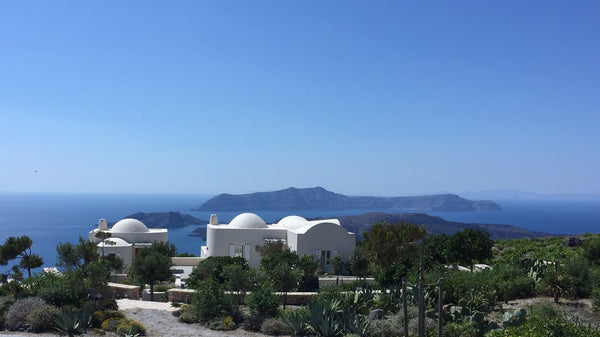 Simply one of the best located properties on the Caldera [the volcanic rim] and  England, United Kingdom The Dome House - on the Caldera Cycladic home vacation rental 10960070