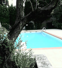 Bienvenue dans mon appartement lumineux confortable de 80 m2, 2 chambres dans un Bordeaux, France Apt turquoise  2 chambres Parking Terrasse Piscine Entire condo vacation rental 50026214