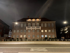 Nyd det simple liv i denne fredelige og centralt beliggende bolig. Værelset er 2  Centralt beliggende i unik atmosfære Private room in rental unit vacation rental 699138804670599148