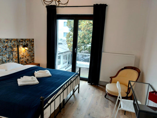 Stylish room with private bathroom to rent , at the 1st floor of a fully renovat Geneva, Switzerland Peaceful  