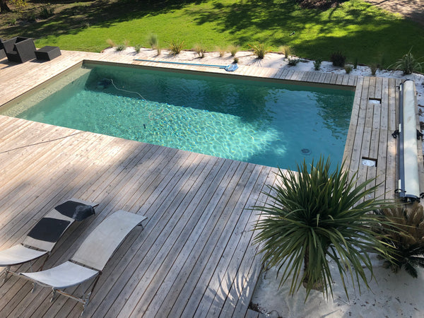 Maison lumineuse avec piscine, chauffée d’avril à octobre,<br />entre Bordeaux e Pessac, France Maison moderne avec piscine chauffée Entire villa vacation rental 50166972