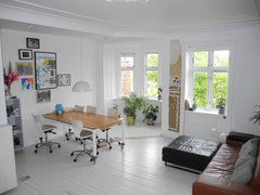 Dejlig ældre lejlighed på 100 kvm udlejes centralt i København.<br />2 km fra Rå Copenhagen, Denmark 3 rooms in a prime location in Copenhagen. 90 kvm Entire rental unit vacation rental 19193551