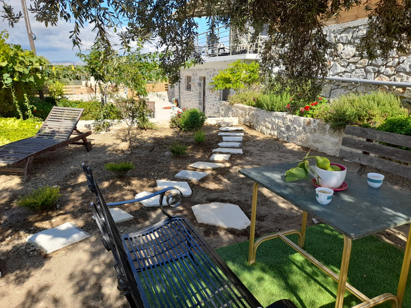 Kick back and relax, enjoy and recharge your batteries in this beautiful area in  Villa Rafaela with private pool. Entire villa vacation rental 554990123012256571
