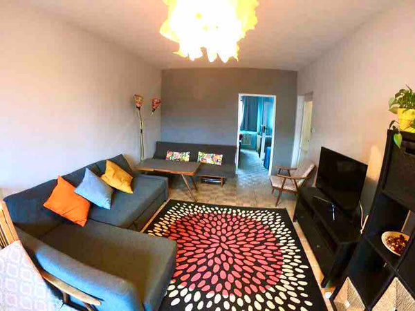 Newly decorated bright and spacious apartment to rent. Short taxi ride to the ci London, United Kingdom Lovely and bright apartment (2 rooms) Entire rental unit vacation rental 5236264
