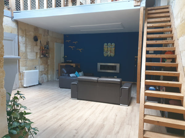 Grande maison en pierre, composée de 4 chambres, 2 sdb, 2wc,  un grand salon, 1  Bordeaux, France Grande maison agréable et familiale à Bordeaux Entire townhouse vacation rental 51062622