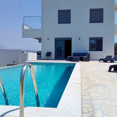 Die Wohnung eine komplette Etage in der Villa Judo  für max.6 Personen geeignet.  Ferienwohnung mit Pool in der Villa Judo Entire rental unit vacation rental 47264517