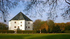 V tomto klidném ubytování si odpočine celá tvoje rodina.<br />Krásný, světlý, vz Central Bohemian Region, Czechia Celý byt v Praze 6 Entire condo vacation rental 650514979179884890