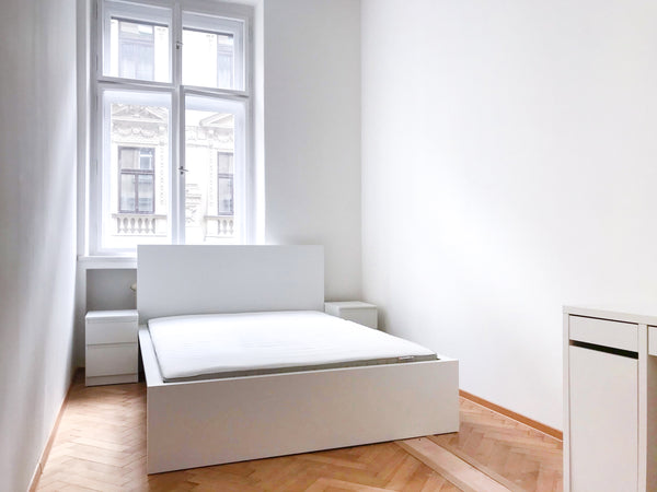 Na tomto klidném místě ve středu dění tě nečekají žádné složitosti. Prague, Czechia CITY CENTER! PERFECT LOCATION! [ZC] Private room in rental unit vacation rental 612853269738247783
