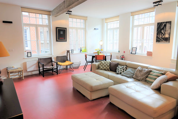 www BnBAntwerp.com<br /><br />Tourism Flandres License 346057<br /><br />*** FRE Antwerp, Belgium Antwerp Centre incl FREE PARKING / GARAGE (ALESIA) Entire condo vacation rental 33056645