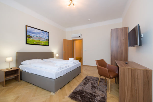 Entspanne dich mit der ganzen Familie in dieser friedlichen Unterkunft. Vienna, Austria Schönbrunn Apt Top 12 Entire rental unit vacation rental 572918567138510456