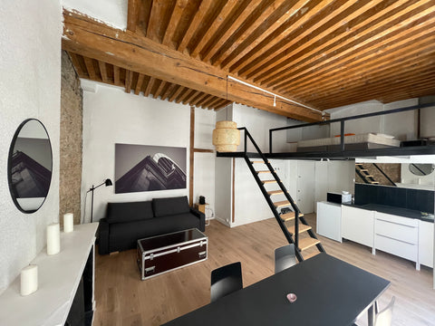 Bel appartement pour 4 personnes situé dans le quartier historique du 1er arrond Lyon, France Carmélites-Charmant 4 pers-pentes Croix Rousse Entire rental unit vacation rental 51011568