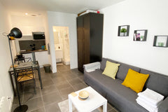 Studio d’environ 20m2 en rez-de-chaussée dans une résidence calme et propre en p Lyon, France Studio Lyon Centre-Ville  Guillotiére Entire condo vacation rental 756554861832239720