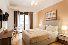 Nicholas Point Apartment Hotel. A cozy apartment close to the heart of Athens. I East Attica Regional Unit, Greece Cozy Studio in the Center of Athens Entire rental unit vacation rental 28712552