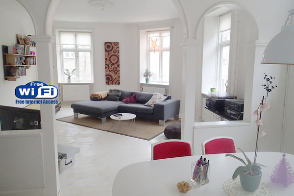 Big 174m2 apartm. in trendy city center next to Grand Central station. Café, res  ★EXCELENT City Center Apart. with 174m2 & Bacony Entire condo vacation rental 578157746796215820