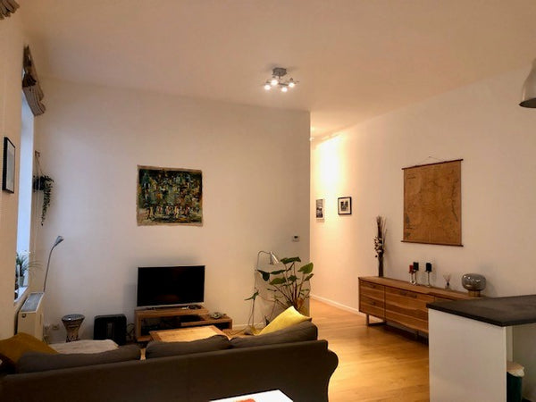 Modern flat very close to city centre, located in a busy street however the apar Brussels, Belgium Cosy quiet appartement very close to city centre Entire rental unit vacation rental 37354545