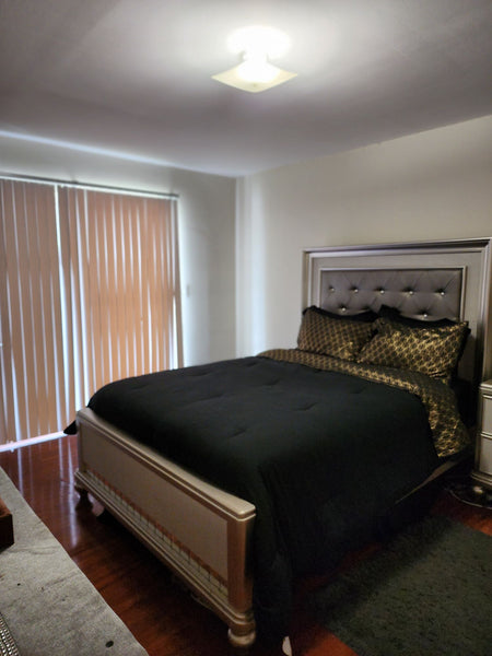 Kick back and relax in this calm, stylish space.  Rental unit in Bronx · 1 bedroom · 1 bed · 1 private bath Private room in rental unit vacation rental 52165228